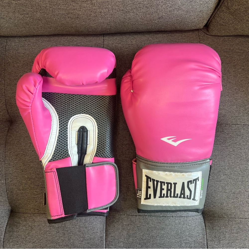 Everlasting Pro Style Exercise Training Pink Boxing Gloves Level 1